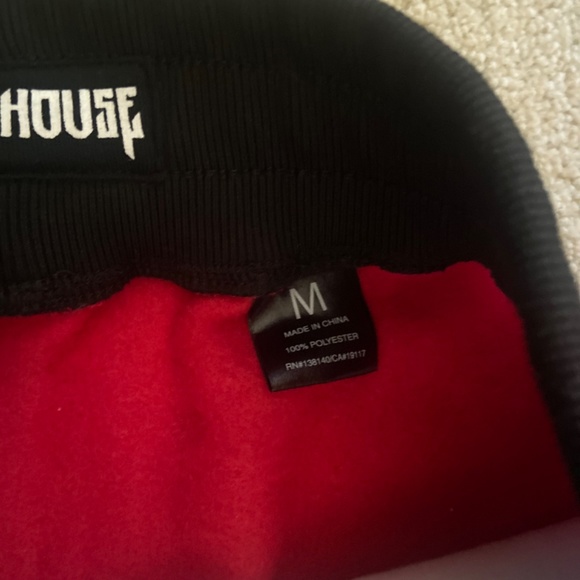 Track suits for men - 20$ (Cerritos) No chipping, phone number 1 (562) 523-5564 - Picture 5 of 6